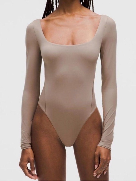 lululemon athletica Tops - Lululemon wundermost bodysuit in taupetastic size SMALL